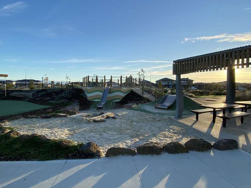 Hillgrove Central Park Playground, Lightsview Boulevard, Rockbank