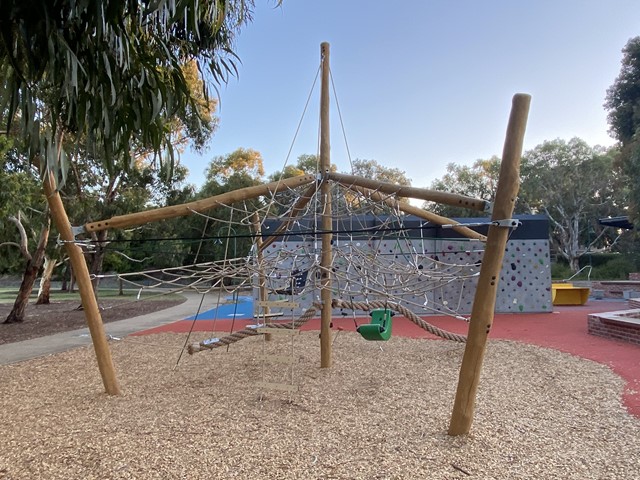 Hodgson Reserve Playground, 18 Higgins Road, Bentleigh