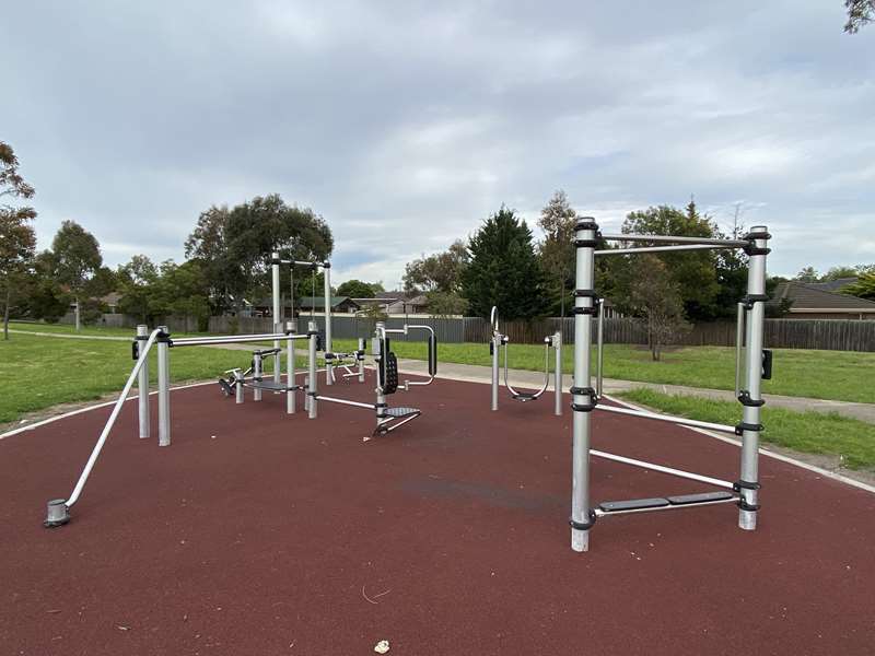 Hogans Road Reserve Outdoor Gym (Hoppers Crossing)