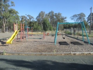 Rochester Recreation Reserve, Hood Street Playground, Rochester