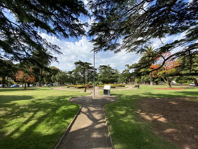 Hopetoun Gardens Tree Walk (Elsternwick)