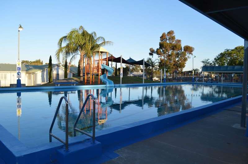 Hopetoun Outdoor Swimming Pool