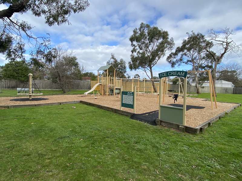 Houlder Avenue Playground, Junction Village