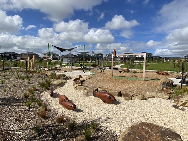 Hyde Avenue Playground, Clyde North