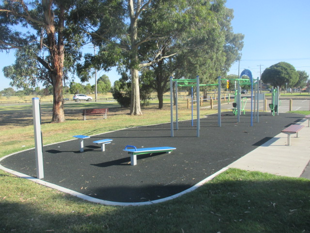 I.W. Dole Reserve Outdoor Gym (Reservoir)