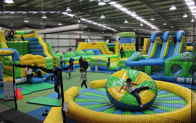 Inflatable World (Bundoora)