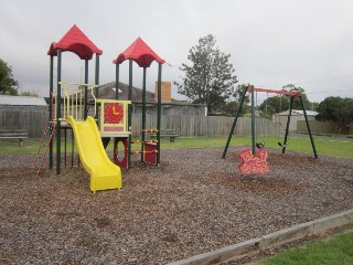 Ising Street Playground, Newcomb