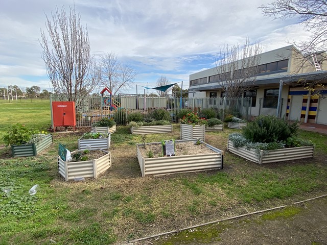 Jamieson Way Community Centre Community Garden (Point Cook)