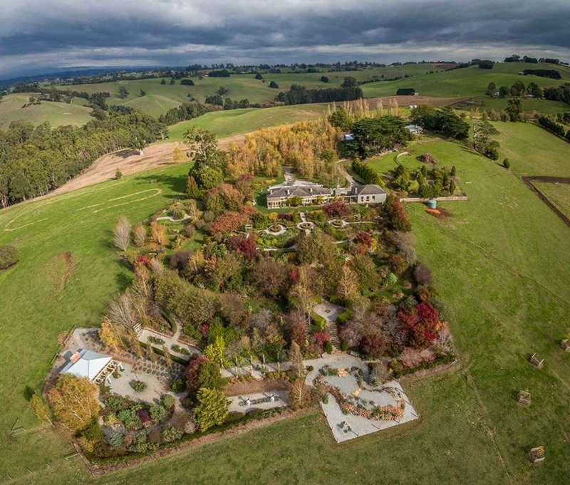 Jindivick - Broughton Hall Garden