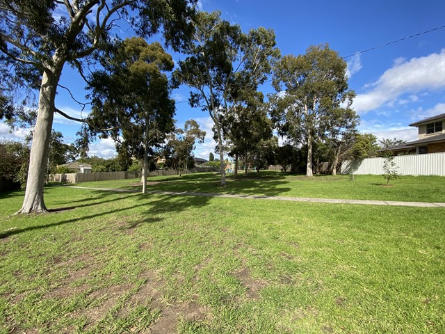 John McRobbie Reserve Dog Off Leash Area (Macleod)