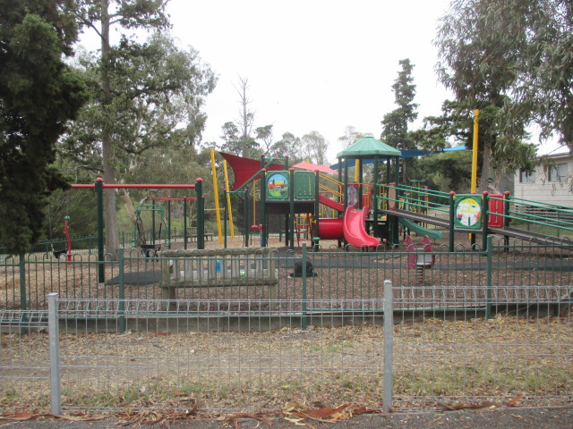Jubilee Park Playground, Glenelg Highway, Skipton