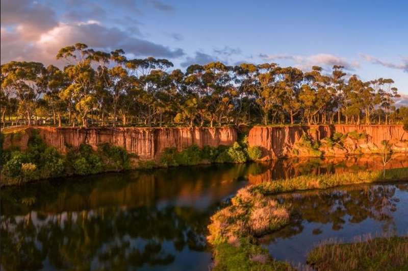 K Road Cliffs (Werribee South)