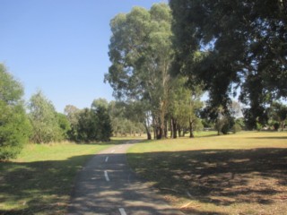 K.P. Hardiman Reserve Dog Off Leash Area (Kingsbury)