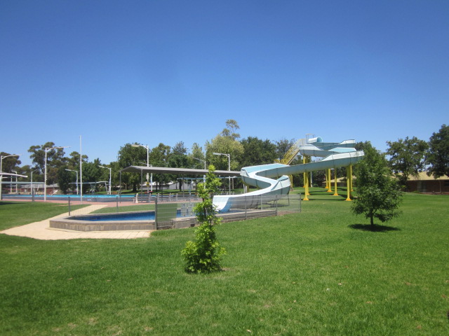 Kerang Swimming Pool