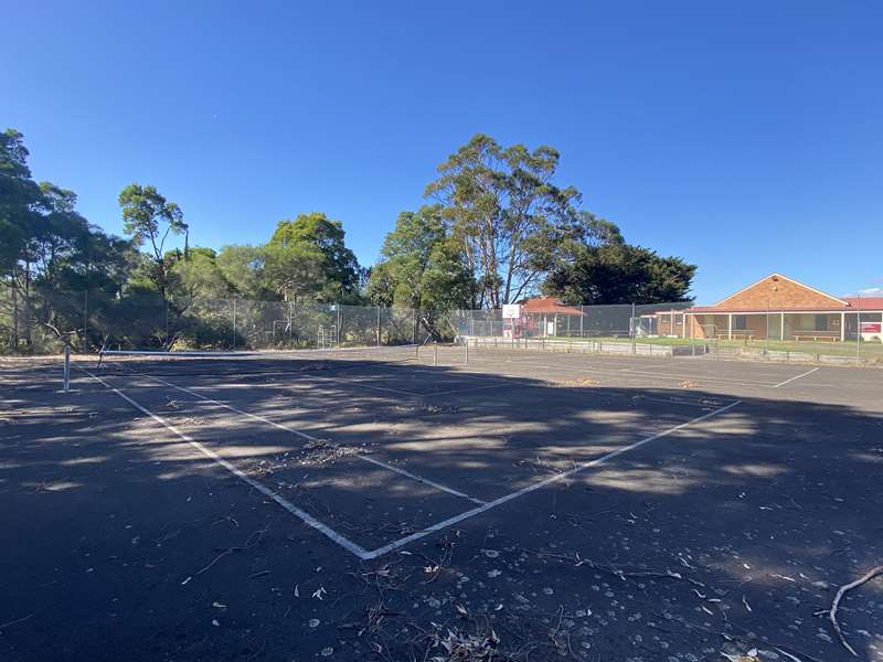Kernot Community Centre Tennis Free Public Tennis Court (Kernot)