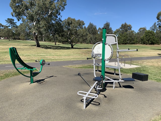 Koonung Creek Reserve, Wilburton Parade Outdoor Gym (Balwyn North)