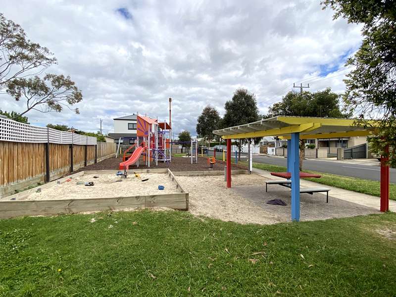 L J Keavy Park Playground, Gertrude Street, Geelong West