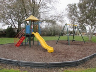 La Trobe Street Playground, Redan