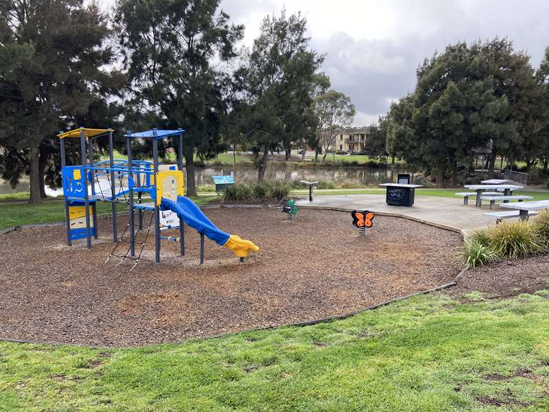 Lake Chamoun Playground, Parklea Avenue, Cairnlea