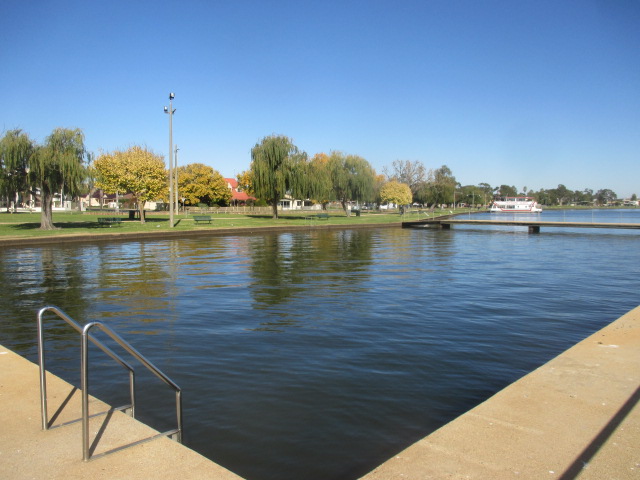 Lake Mulwala Swimming Pool