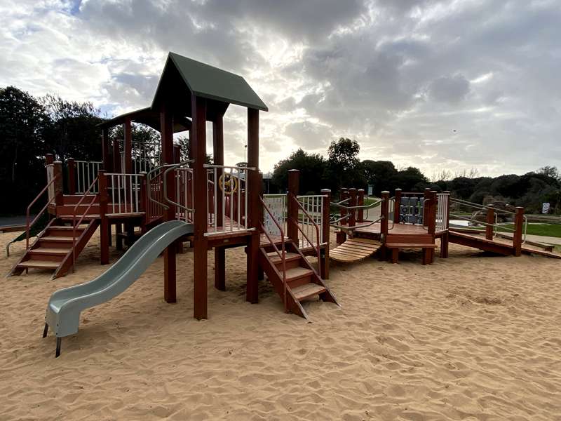 Lake Pertobe Adventure Playground, Pertobe Road, Warrnambool