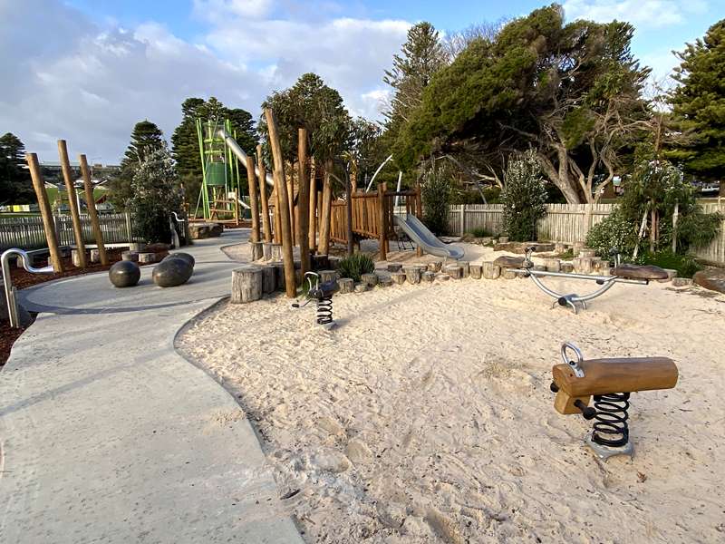Lake Pertobe Adventure Playground, Pertobe Road, Warrnambool