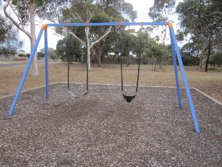 Lake View Crescent Playground, St Leonards