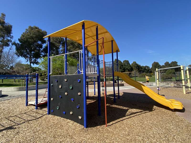 Lake View Drive Playground, Narre Warren South