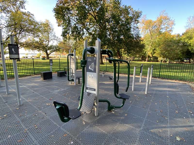 Lake Wendouree - Windmill Drive Outdoor Gym