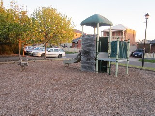 Lakes Drive Playground, Craigieburn