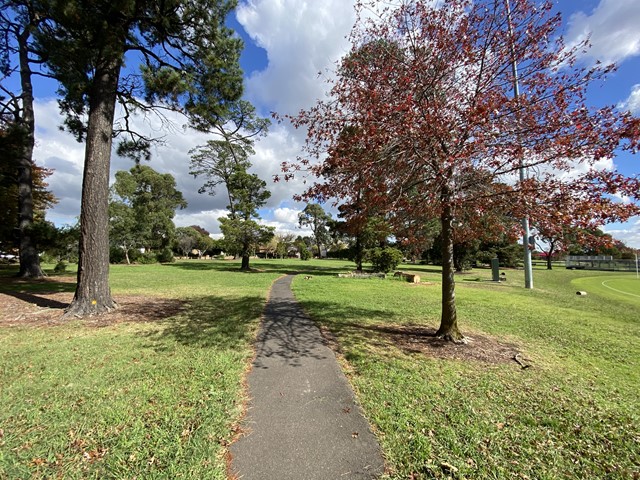 Lakesfield Reserve Dog Off Leash Area (Lysterfield)