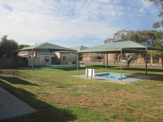 Landsborough Swimming Pool