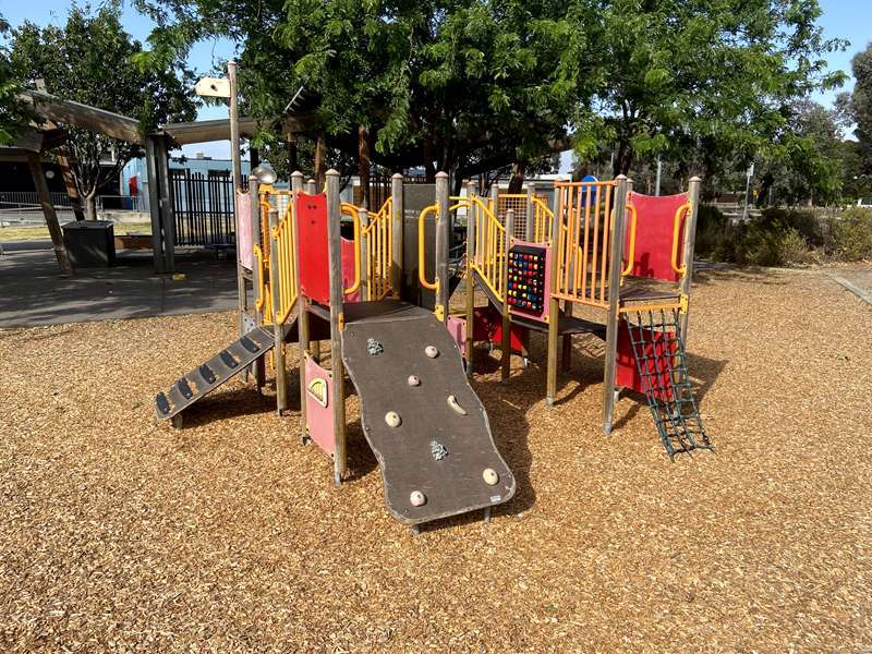 Laurimar Recreation Reserve Playground, Chaucer Way, Doreen