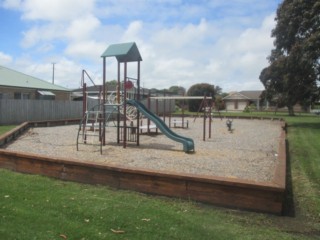 Laurina Close Playground, Warrnambool