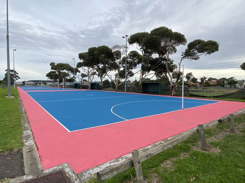 Laverton Netball Courts (Werribee Railway Line Linear Reserve)