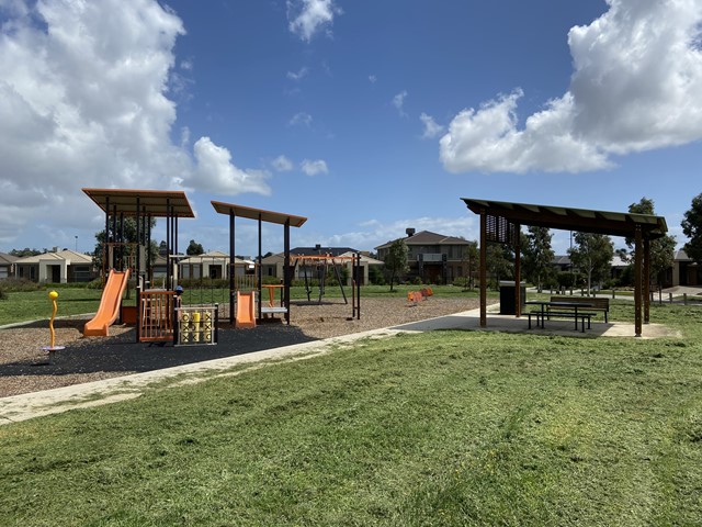 Linden Tree Way Playground, Cranbourne North