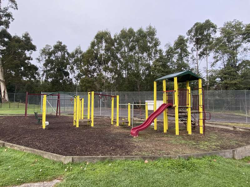 Loch Memorial Reserve Playground, Loch-Poowong Road, Loch