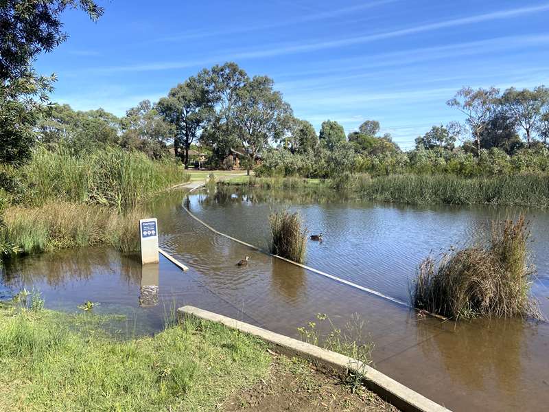 Lollypop Creek Trail (Wyndham Vale)