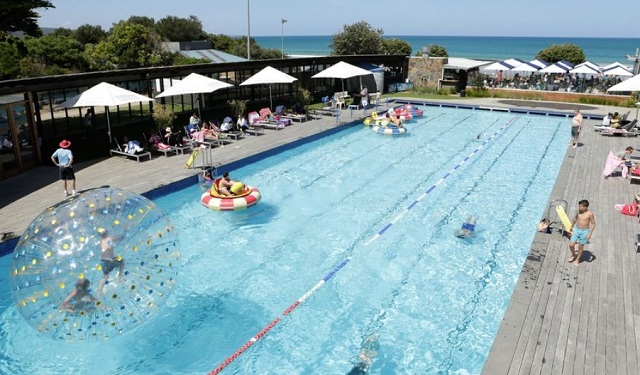 Lorne Sea Baths and Mini Golf