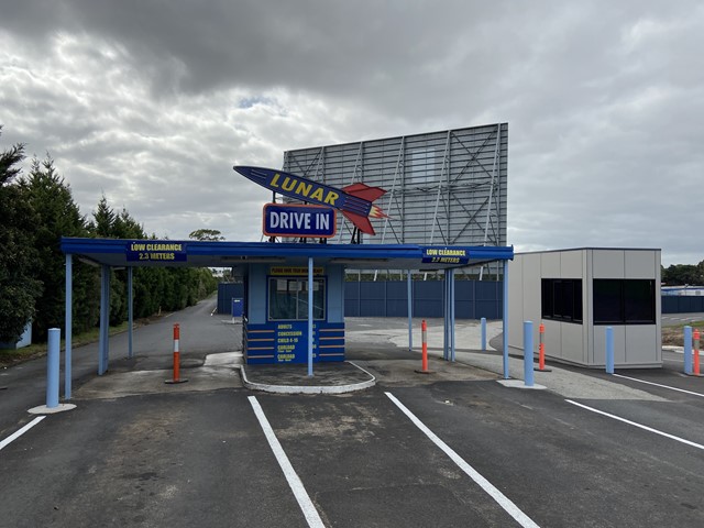 Lunar Drive-In (Dandenong)