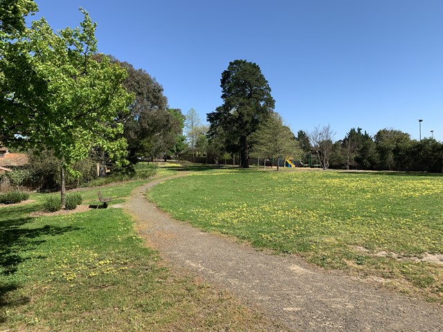 Lyndal Reserve Dog Off Leash Area (Doncaster East)