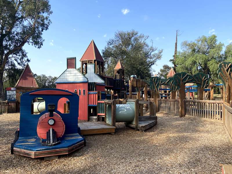 Maddingley Park Playground, Taverner Street, Maddingley