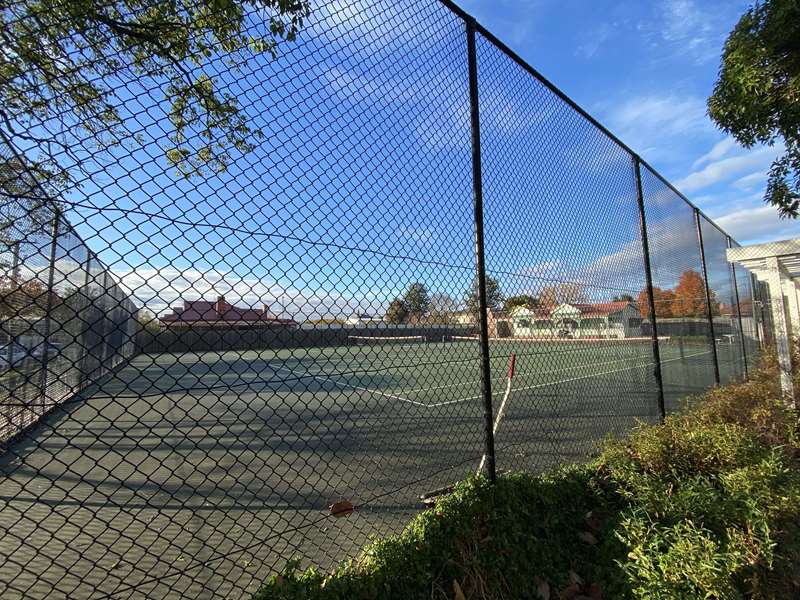 Maidstone Free Public Tennis Court (Maidstone)