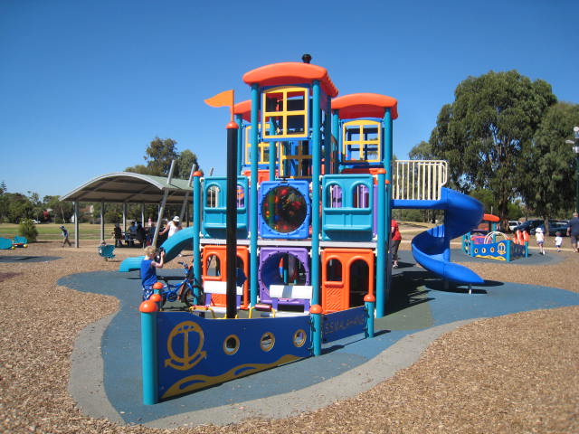Malahang Reserve Playground, Oriel Road, Heidelberg West