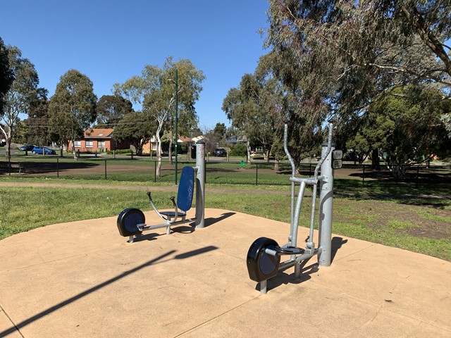 Malahang Reserve Outdoor Gym (Heidelberg West)