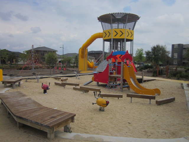 Mandrel Drive Playground, Williams Landing