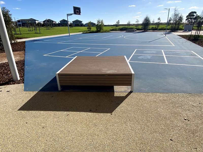 Manor Lakes Boulevard Reserve Outdoor Gym (Manor Lakes)