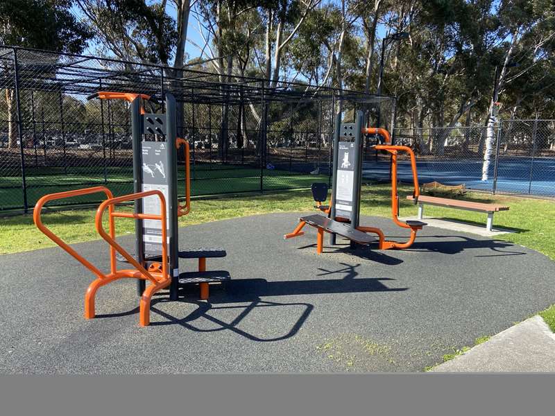 Martin Reserve Outdoor Gym (Hadfield)