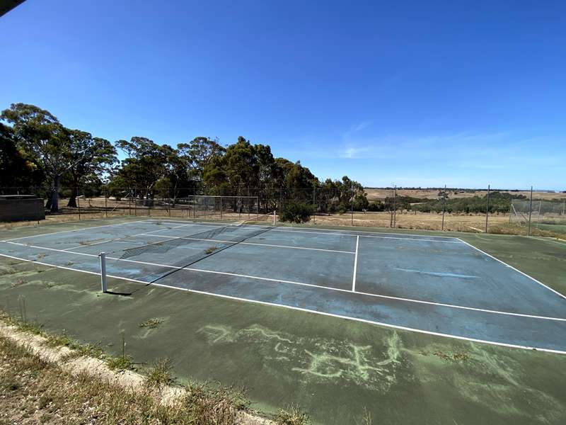 Maude Tennis Courts