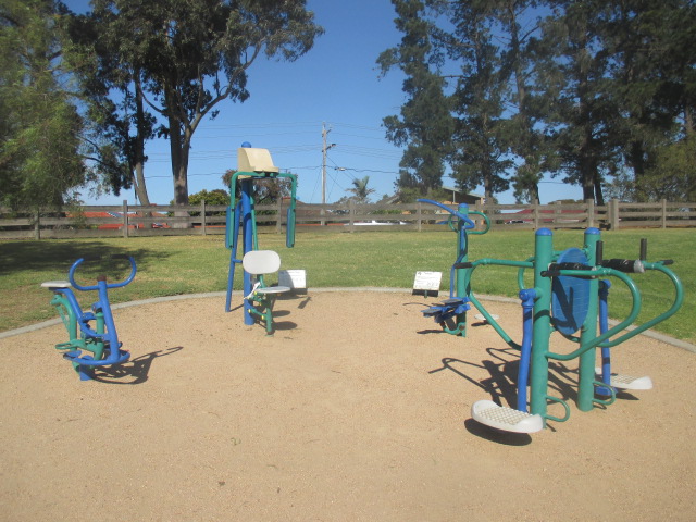 Mavis Hutter Reserve Outdoor Gym (Oakleigh South)